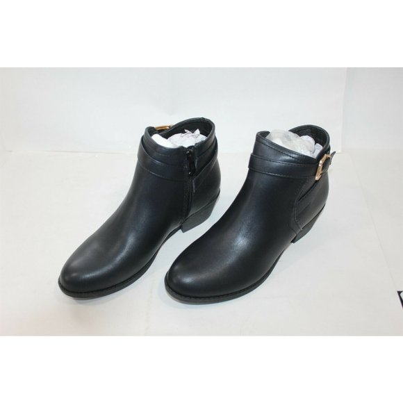 NEW Ankle Boots Black Faux Leather Zip Booties 6.5 - Picture 1 of 7